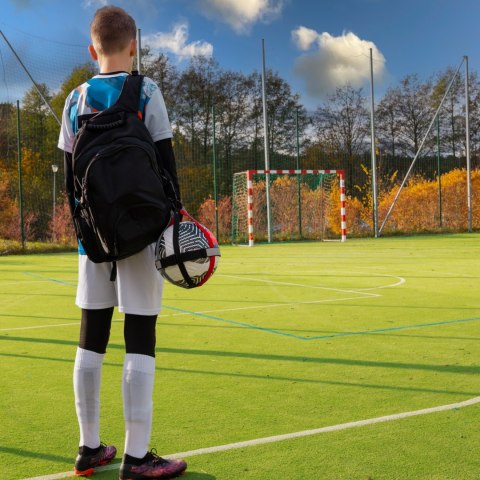 Uchwyt na piłkę Sprintigo - czerwony x szary x czarny -prezent dla piłkarza Sprintigo